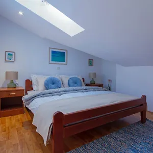  Apartment Amu